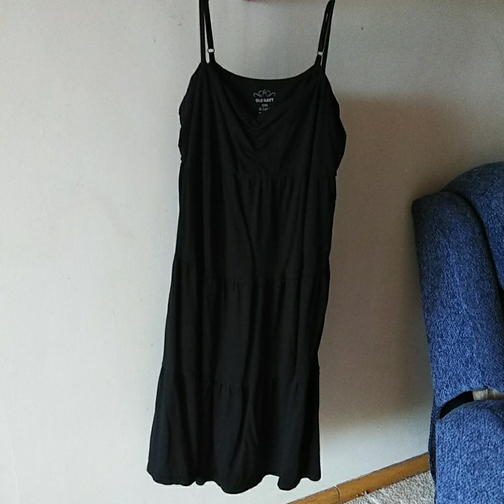 Old navy black dress never worn
